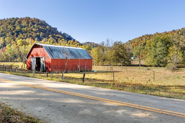 6960 Hardwicks Creek Road, Stanton, KY 40380