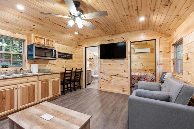 6960 Hardwicks Creek Road, Stanton, KY 40380