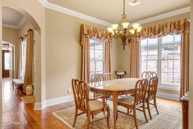 127 Woodsboro Drive, Lafayette, LA 70508