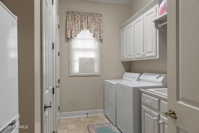 127 Woodsboro Drive, Lafayette, LA 70508