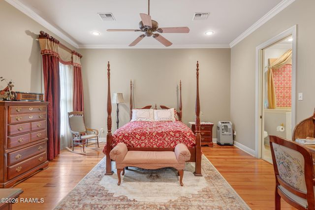 127 Woodsboro Drive, Lafayette, LA 70508