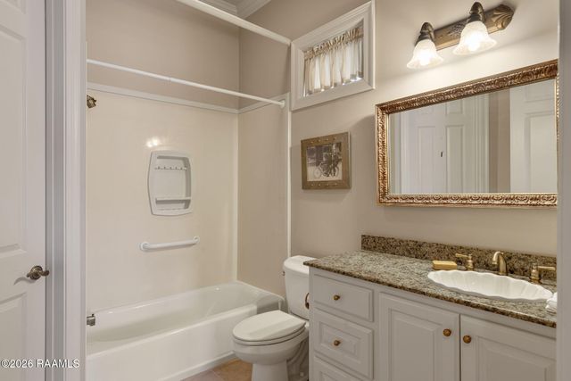 127 Woodsboro Drive, Lafayette, LA 70508