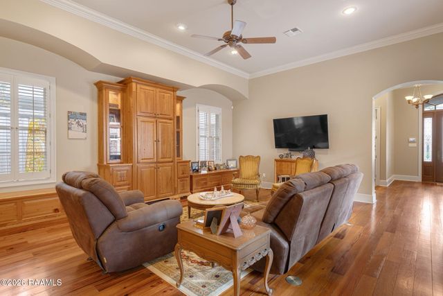 127 Woodsboro Drive, Lafayette, LA 70508