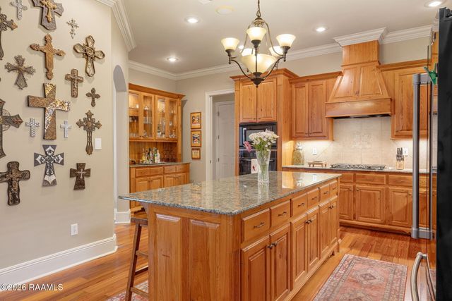 127 Woodsboro Drive, Lafayette, LA 70508