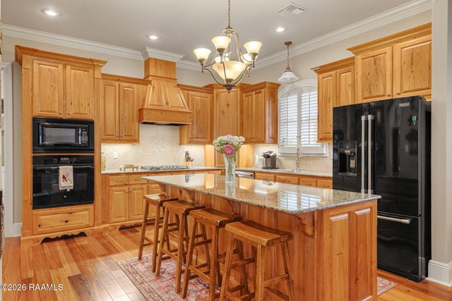 127 Woodsboro Drive, Lafayette, LA 70508
