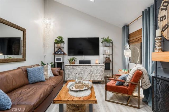 15 Big Dipper Court 24, Newport Beach, CA 92663