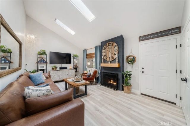 15 Big Dipper Court 24, Newport Beach, CA 92663