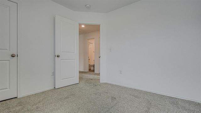 7212 Dancing Wind LN, Del Valle, TX 78617