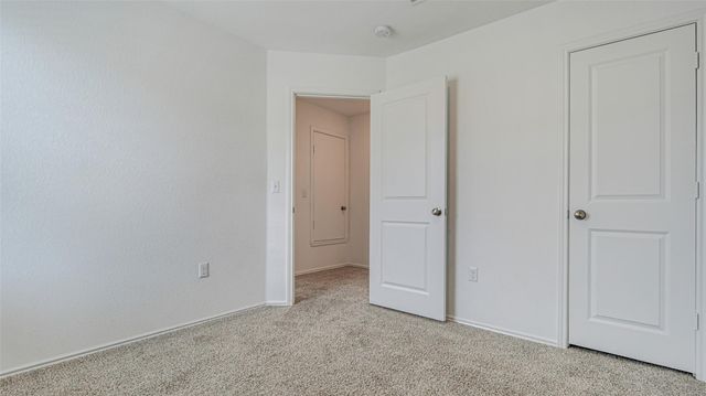 7212 Dancing Wind LN, Del Valle, TX 78617