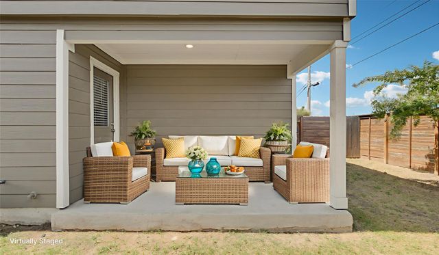 7212 Dancing Wind LN, Del Valle, TX 78617