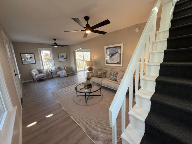 1603 Hudson Road, Saint Paul, MN 55106