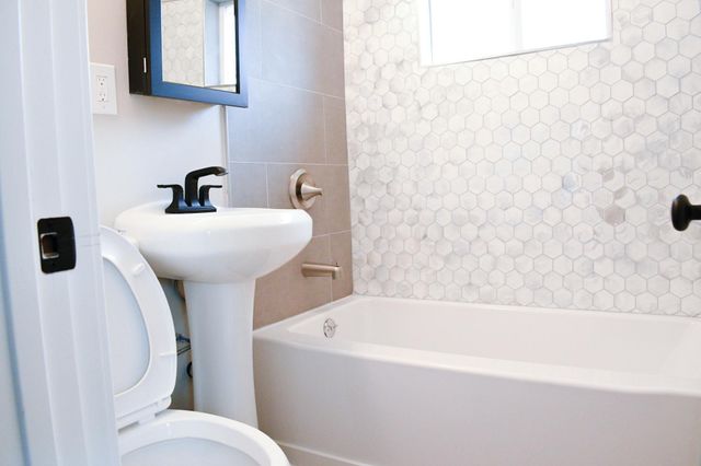 1603 Hudson Road, Saint Paul, MN 55106