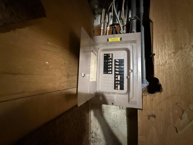 1603 Hudson Road, Saint Paul, MN 55106