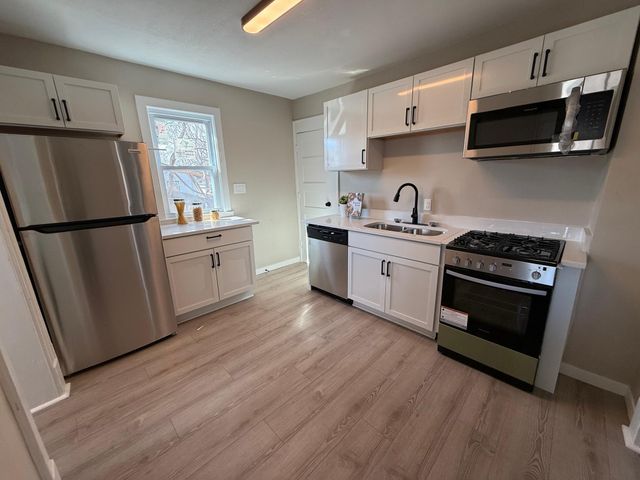 1603 Hudson Road, Saint Paul, MN 55106