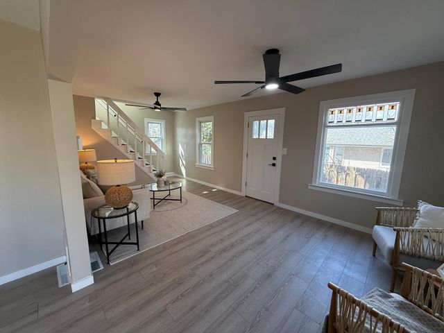 1603 Hudson Road, Saint Paul, MN 55106