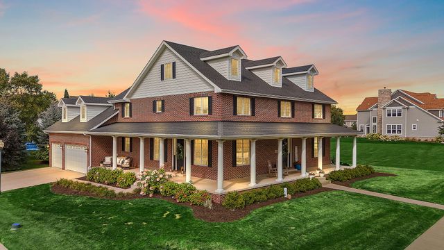 1040 Kilarney Road, Chesterton, IN 46304