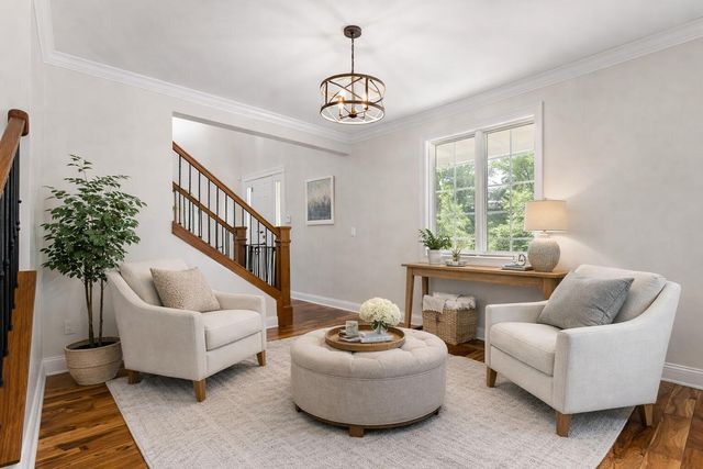 1040 Kilarney Road, Chesterton, IN 46304