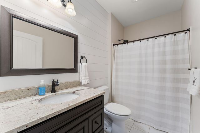 1040 Kilarney Road, Chesterton, IN 46304