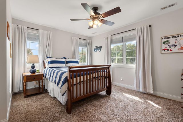 1040 Kilarney Road, Chesterton, IN 46304