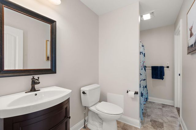 1040 Kilarney Road, Chesterton, IN 46304