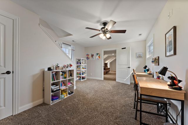 1040 Kilarney Road, Chesterton, IN 46304