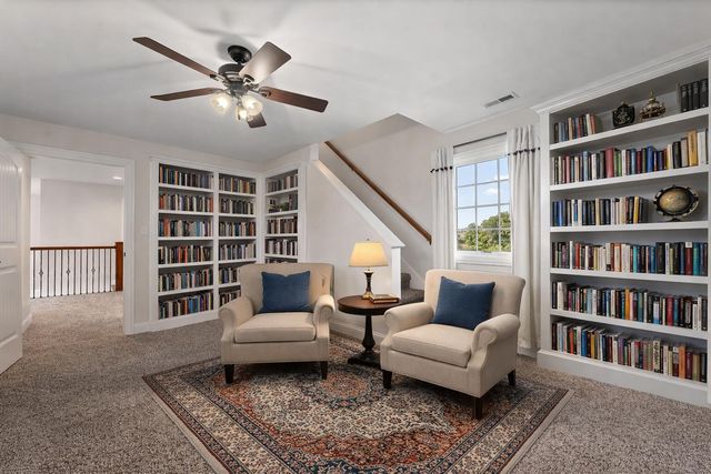 1040 Kilarney Road, Chesterton, IN 46304