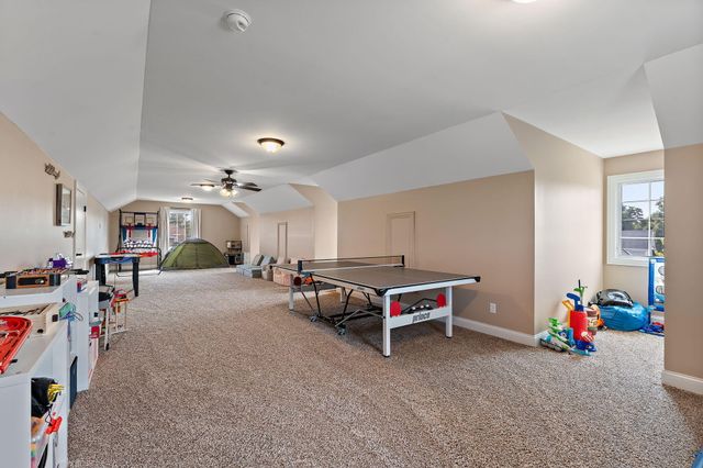 1040 Kilarney Road, Chesterton, IN 46304