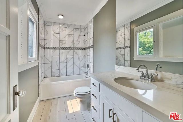 515 S Van Ness Avenue, Los Angeles, CA 90020