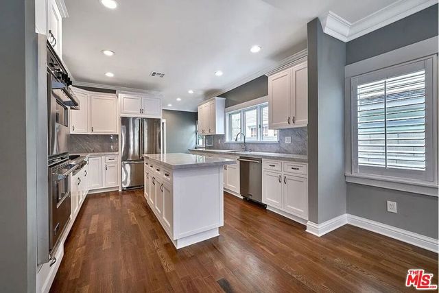 515 S Van Ness Avenue, Los Angeles, CA 90020