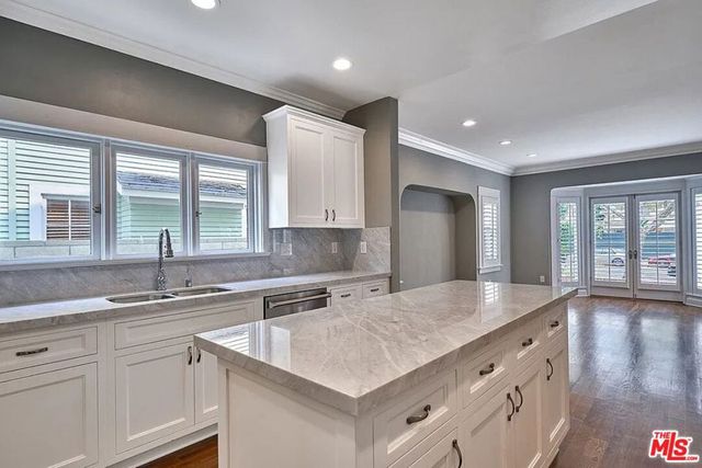 515 S Van Ness Avenue, Los Angeles, CA 90020