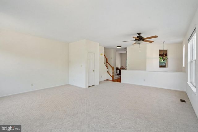 43131 HUNTSMAN SQ, Broadlands, VA 20148