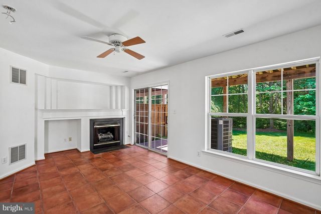 43131 HUNTSMAN SQ, Broadlands, VA 20148