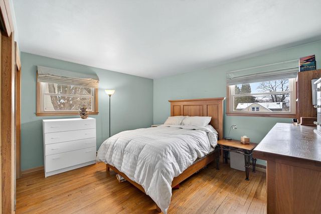 1150 Parkway DRIVE, Brookfield, WI 53005