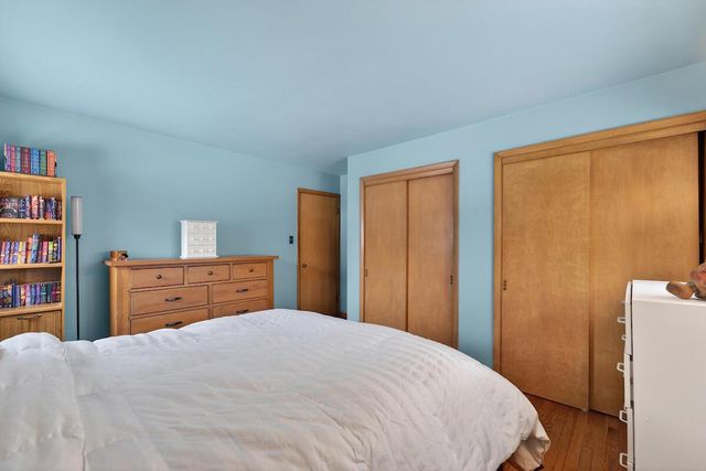 1150 Parkway DRIVE, Brookfield, WI 53005