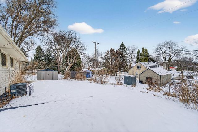 1150 Parkway DRIVE, Brookfield, WI 53005