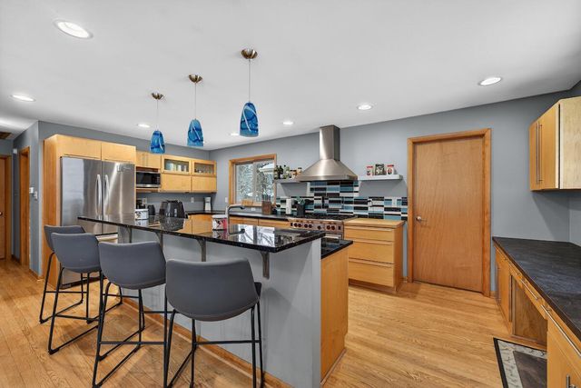 1150 Parkway DRIVE, Brookfield, WI 53005