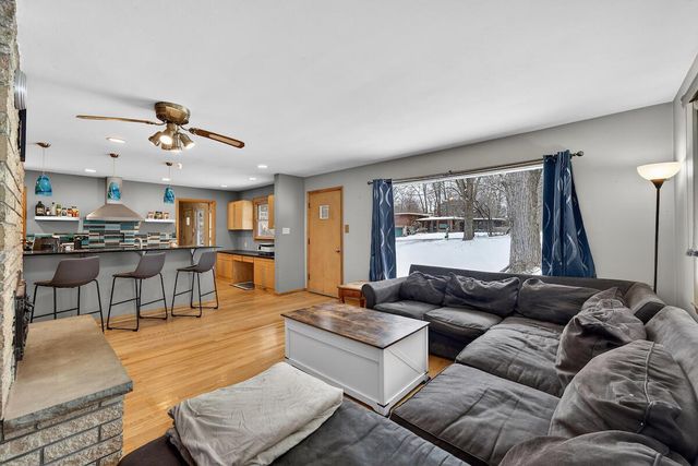 1150 Parkway DRIVE, Brookfield, WI 53005