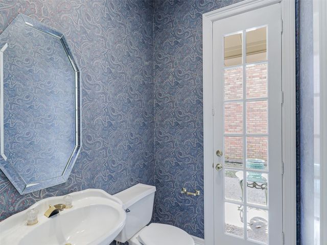 17108 Village Lane, Dallas, TX 75248