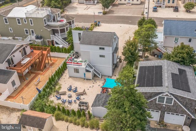 3 W 12 ST, Barnegat Light, NJ 08006