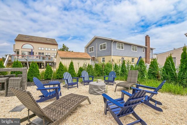 3 W 12 ST, Barnegat Light, NJ 08006