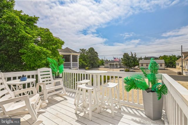 3 W 12 ST, Barnegat Light, NJ 08006