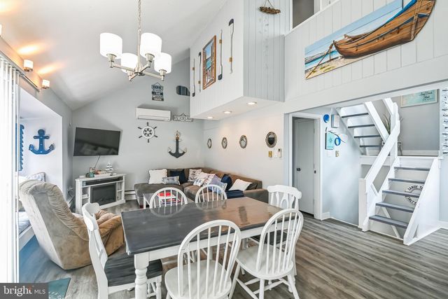 3 W 12 ST, Barnegat Light, NJ 08006