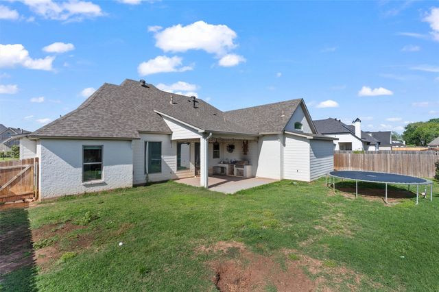 601 Dumaine Drive, Bossier City, LA 71111