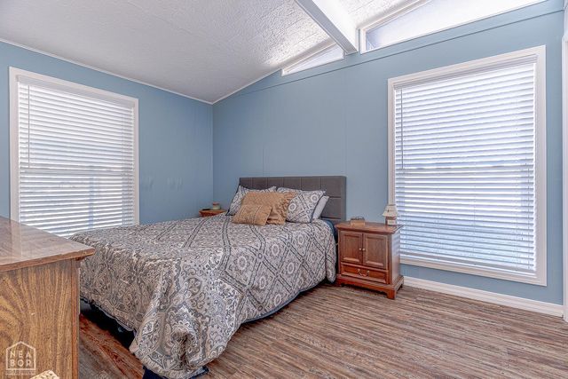 10 Catawba, Cherokee Village, AR 72529
