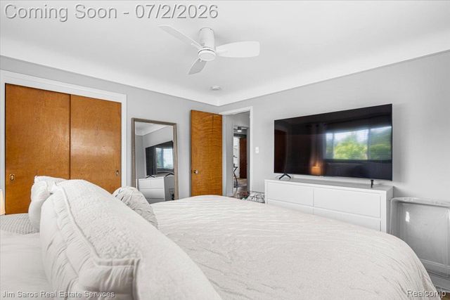 22306 Rosedale Street, St. Clair Shores, MI 48080
