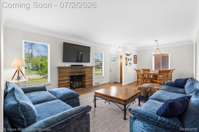 22306 Rosedale Street, St. Clair Shores, MI 48080