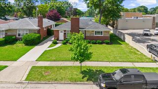 22306 Rosedale Street, St. Clair Shores, MI 48080