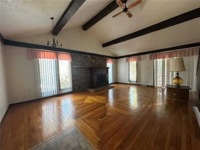 235 Hinchberger Rd, Summit Twp, PA 16002