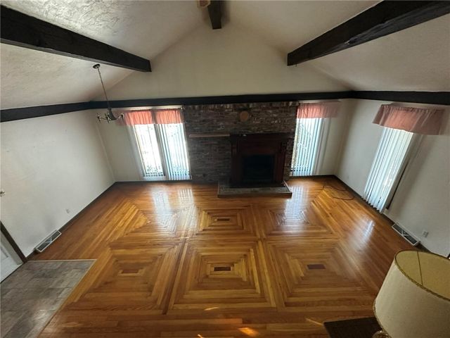 235 Hinchberger Rd, Summit Twp, PA 16002