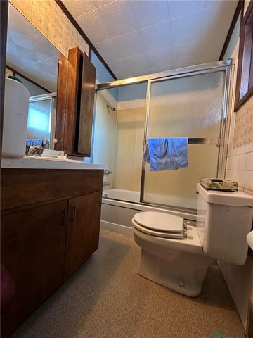 235 Hinchberger Rd, Summit Twp, PA 16002